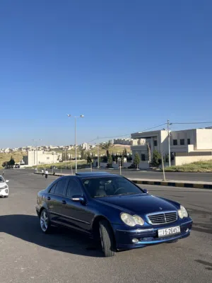 مرسيدس c200