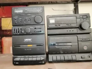 راديو ستيريو مع كاسيت