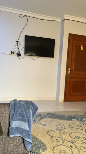 ثلاجه و غساله و  شاشه