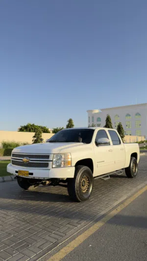 Silvarado 2013 very clean سلفرادو نظيفه جدا