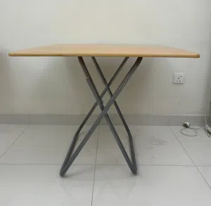 Folding Table 80x80x70cms in Good Condition