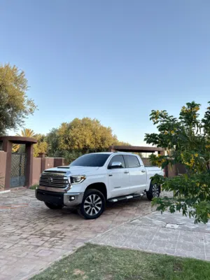 Used Toyota Tundra in Tripoli