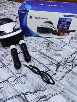 نضاره VR معه كامل غراضها