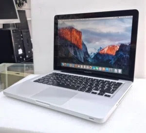 MacBook Pro Core i5 13.3" HD Screen 8GB RAM + 256GB SSD Ready To Use Good & Fast Working