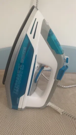 مكواة للبيع iron for sale