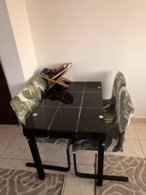 سفرة جديدة للبيع مع اغراض اخرى