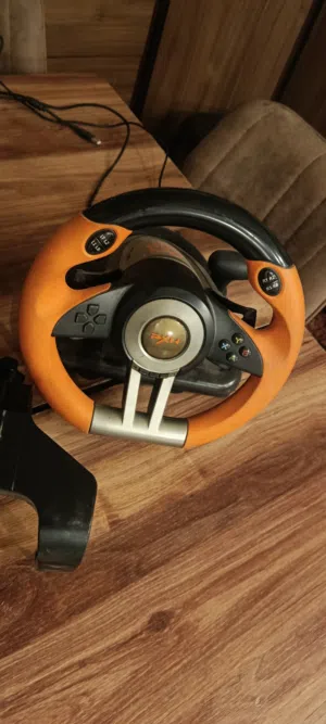 ستيرنج وعدسات للبيع بحالة ممتازة جدا