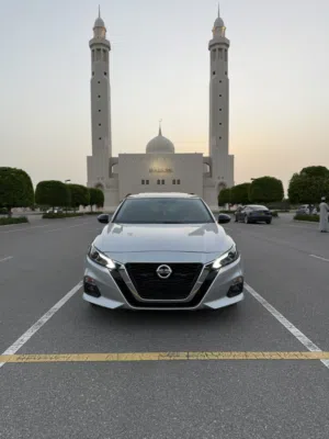 Used Nissan Altima in Muscat