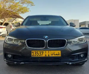 Bmw 318i.Gcc 2016 Sport 1.5 turbo 220 km سيارة  حالة جيدة جدا  رقم واحد اعلى مواصفات