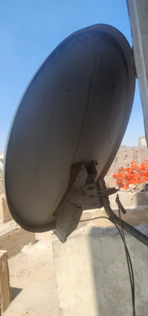 طبق دش ماركة برفيكس متر بحالة ممتازة