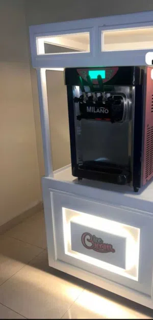 ماكينة ايس كريم للإيجار اليومي