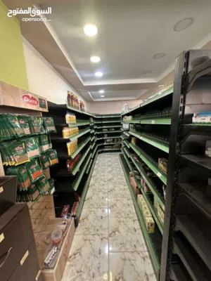 اسواق تجارية للبيع