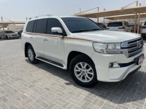 Used Toyota Land Cruiser in Abu Dhabi