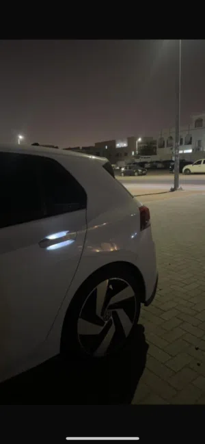 قولف gti للبيع موقع في العين