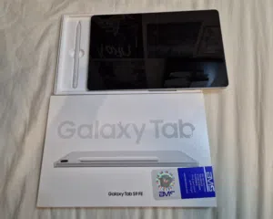 سامسونج Tab S9 FE مساحة 256GB مع القلم - بحالة ممتازة