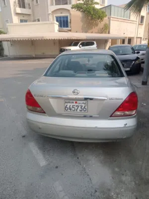 سيارة نيسان صني للبيع