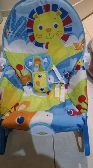 شياله جديده ب ورقتها وكيسها  الباقي شبه جديد