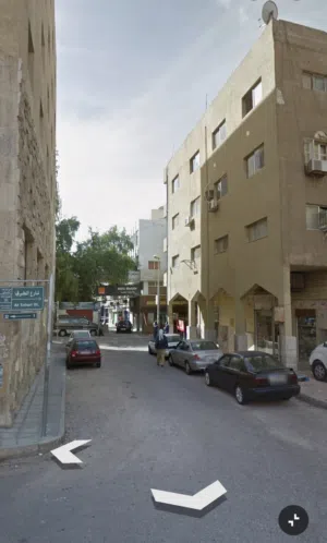 عماره تجاري خلف شارع الحمامات التونسيه في العقبه ، للبيع مباشره من المالك واستثمار ممتاز