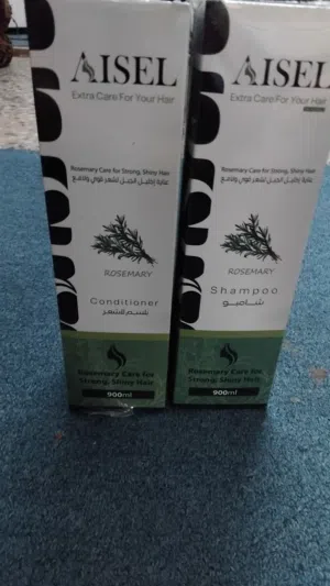 الفوائد: يهدف هذا الشامبو إلى تقوية الشعر من الجذور حتى الأطراف، وتعزيز نموه، وإضافة اللمعان والحيوي