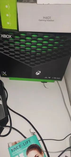 مساء الخير أصدقائي، لدي جهاز Xbox Series X للبيع أو للتبادل مع جهاز PS5 silm.