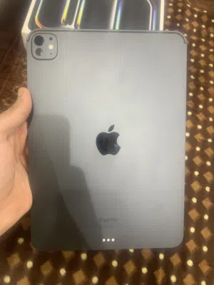 ايباد m4 مع الضمان للبيع