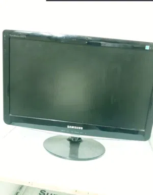 Samsung LCD Monitor