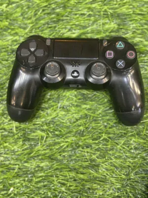 يد بلايستيشن4