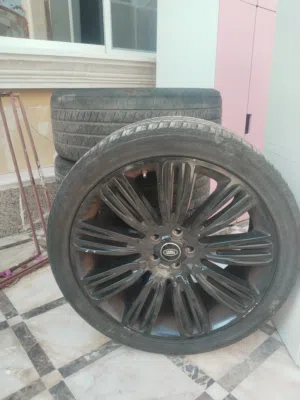 4 Original Range Rover Rims & Tires – Good Condition