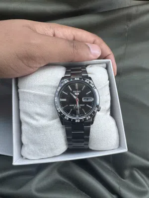 ساعة Seiko 5 أوتوماتيك أصلية Black Edition للبيع