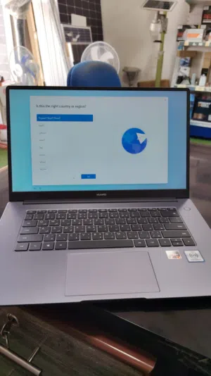 Huawei laptop brand new condition, لابتوب هواوي جديد تمامًا