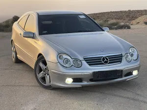 Used Mercedes Benz C-Class in Yafran