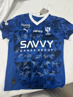 للبيع تيشيرت نادي الهلال السعودي موقع من جميع اللاعبين.