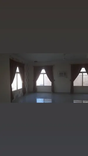 1500 m2 2 Bedrooms Apartments for Rent in Muharraq Al-Dair