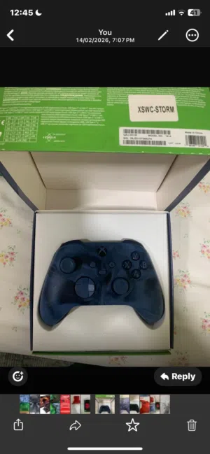 Xbox controller with box good condition