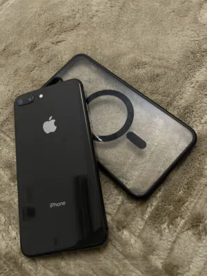 Apple iPhone 8 Plus 64 GB in Tripoli
