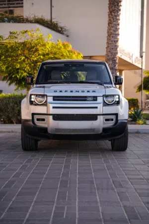 SUV Land Rover in Muscat