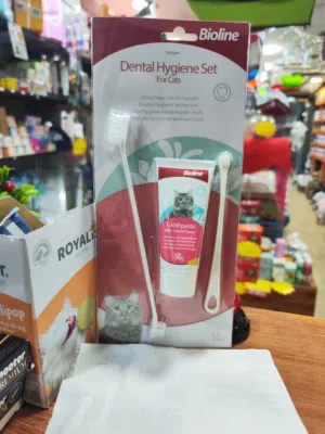 تنظيف أسنان القطط: حافظ على صحة فم قطتك! يمنع تراكم الجير والبلاك، ويقلل من رائحة الفم الكريهة،