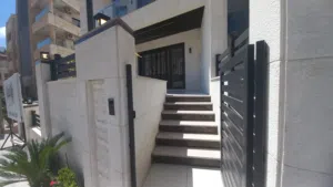165 m2 3 Bedrooms Apartments for Rent in Amman Um Uthaiena