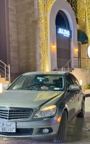 Mercedes Benz C300