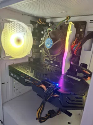 كرت شاشه للبيع من نوع Amd اسم الكرت rx580 نسخت 8gb شركت XFX (الوصف مهك ) (السعر قابل للتفاوض)