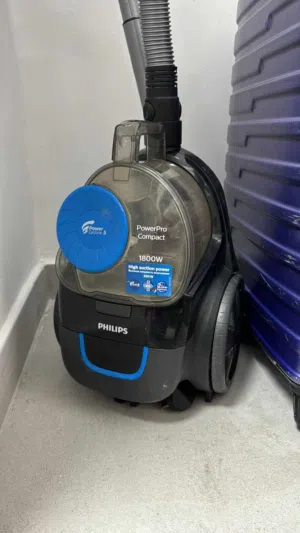 vacuum cleaner