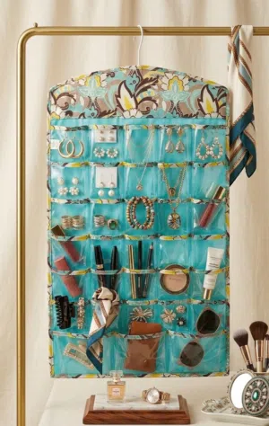 Hanging organizer