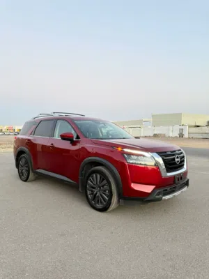 Used Nissan Pathfinder in Muscat