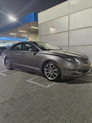 2014 Lincoln MKZ Luxury – Excellent Condition