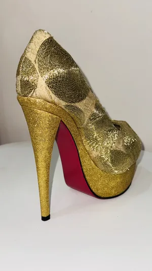 With Heels . Other . 36.52
