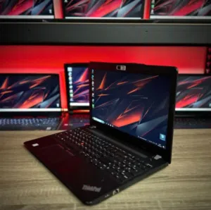 Lenovo ThinkPad E570 جهاز نضيف كررت فحص واستخدام لمدة شهر من اي عيب او خلل في الجهاز