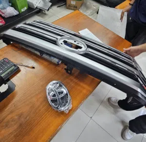 Toyota Land Cruiser 2022-25 Front Grill with Logo Brand New in Box bd65 only