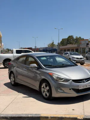 هونداي لنترا 2012