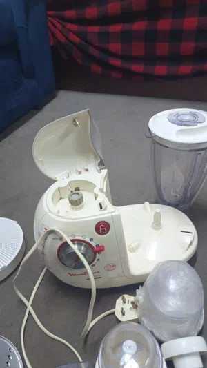 ادوات ست البيت  خلاط بجميع الاغراض