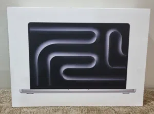 للبيع MacBook Pro 14inch M4/512 SSD/24Ram لون فضي جديد مع الكرتون